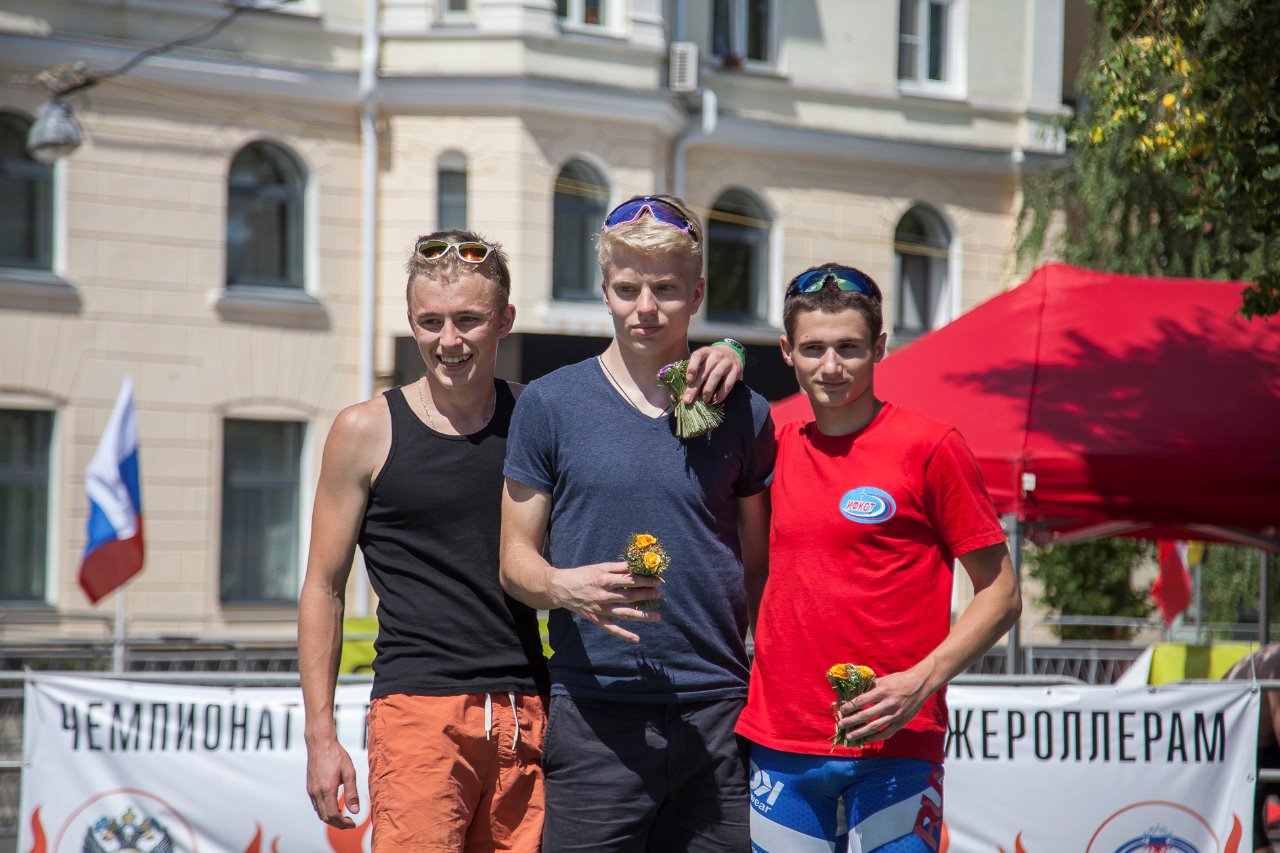 Тройка призеров юниоров: Каракосов, Эссенсон, Нечаев