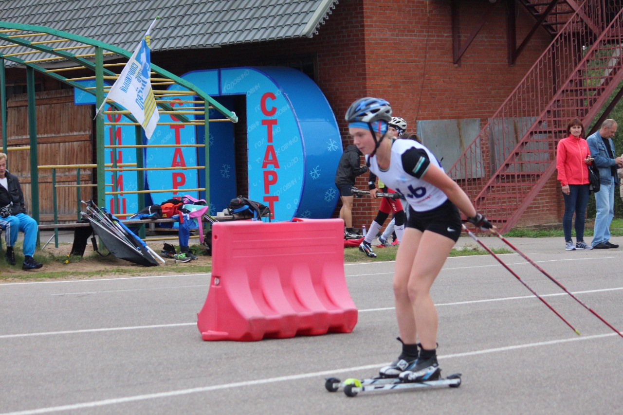 ...и на дистанции.