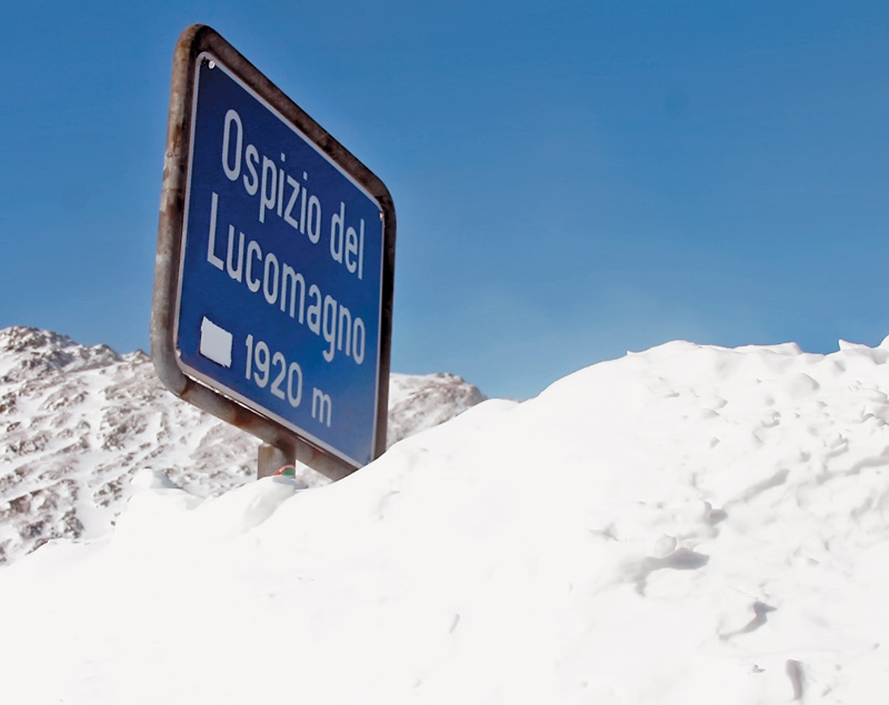 Перевал Lucomagno, высота 1920 метров над уровнем моря.
фото: Иван Исаев.