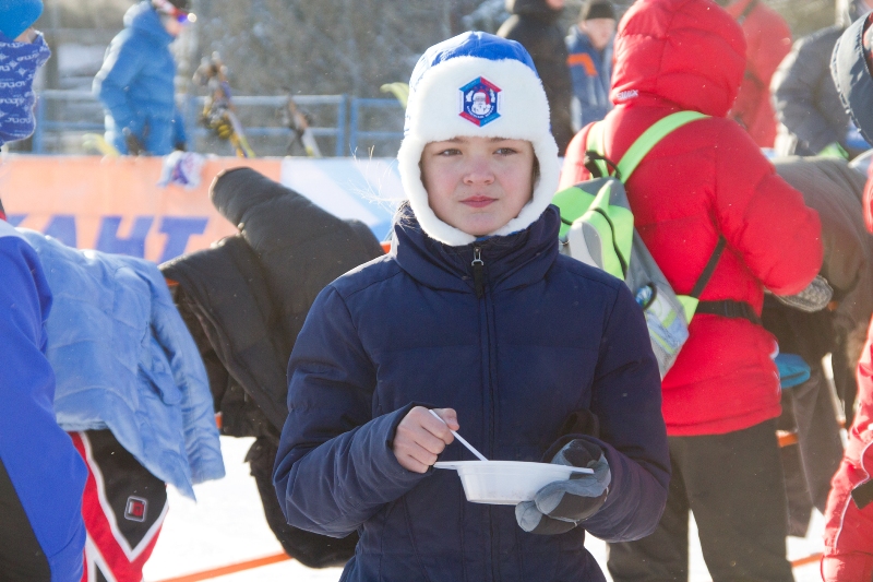 лыжные гонки дети. спорт подмосковья. крещенские морозы соревнования по лыжам 2023 красногорск. детский фестиваль крещенские морозы. фестиваль творческие люди в красногорске.