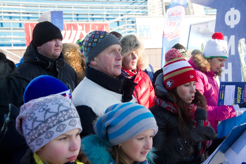 детский лыжный фестиваль. дети на лыжах. альберт вахрушев лыжник. детский фестиваль крещенские морозы. детский лыжник.