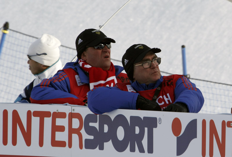 Владимир Алексеевич Логинов с вице-президентом ФЛГР, президентом СК «Лукойл» Владимиром Плетнёвым во время чемпионата мира в Саппоро. Фото: И.Исаев