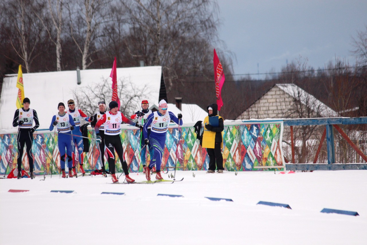 Никита Сингопин (команда Москвы) отправляет на второй этап Александра Вдовина.