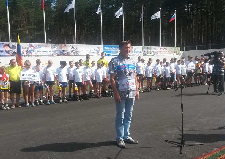 Николай Большаков открывает соревнования