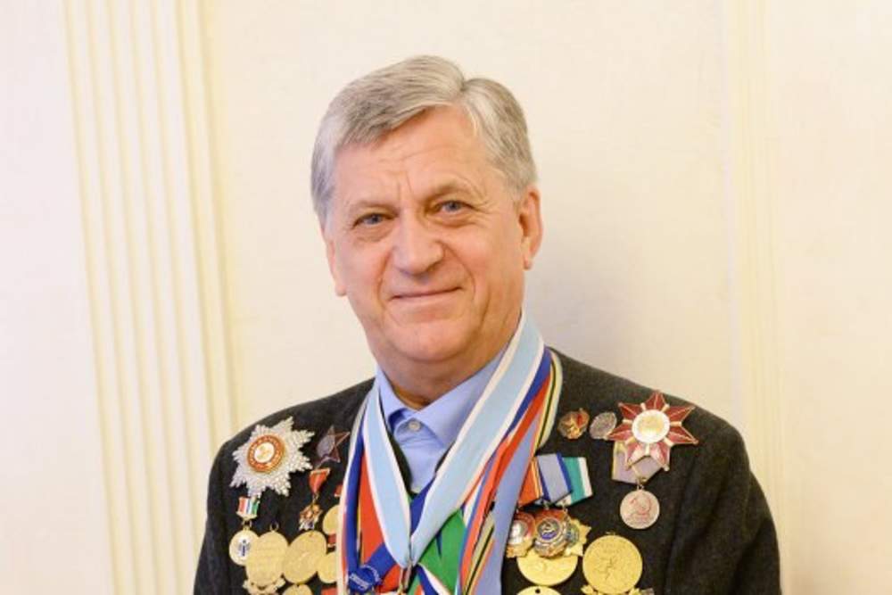 Александр Тихонов биатлон