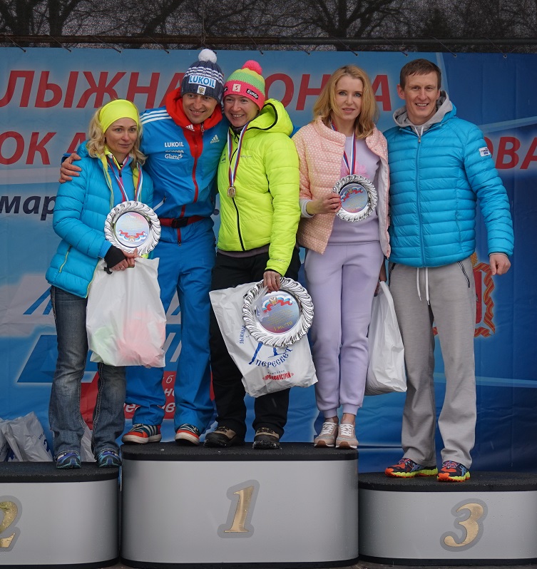 Жена Легкова Александра лыжника
