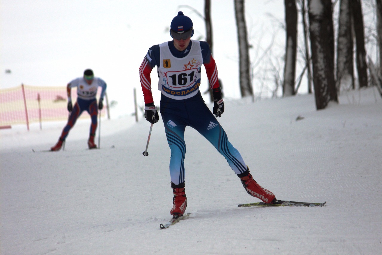 Антон Тимашов из Московской области (Истина) - бронзовый призер гонки свободным стилем на 15 км.