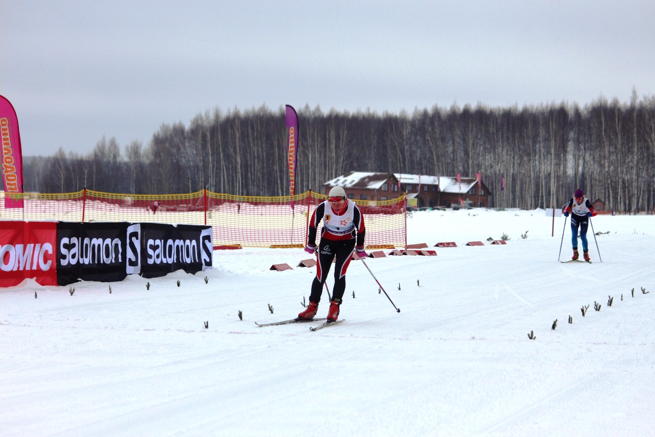 Второй финиширует Нина Дуботолкина (команда Москвы) и третьей - Ульяна Гаврилова (Тверская-Воронежская область).