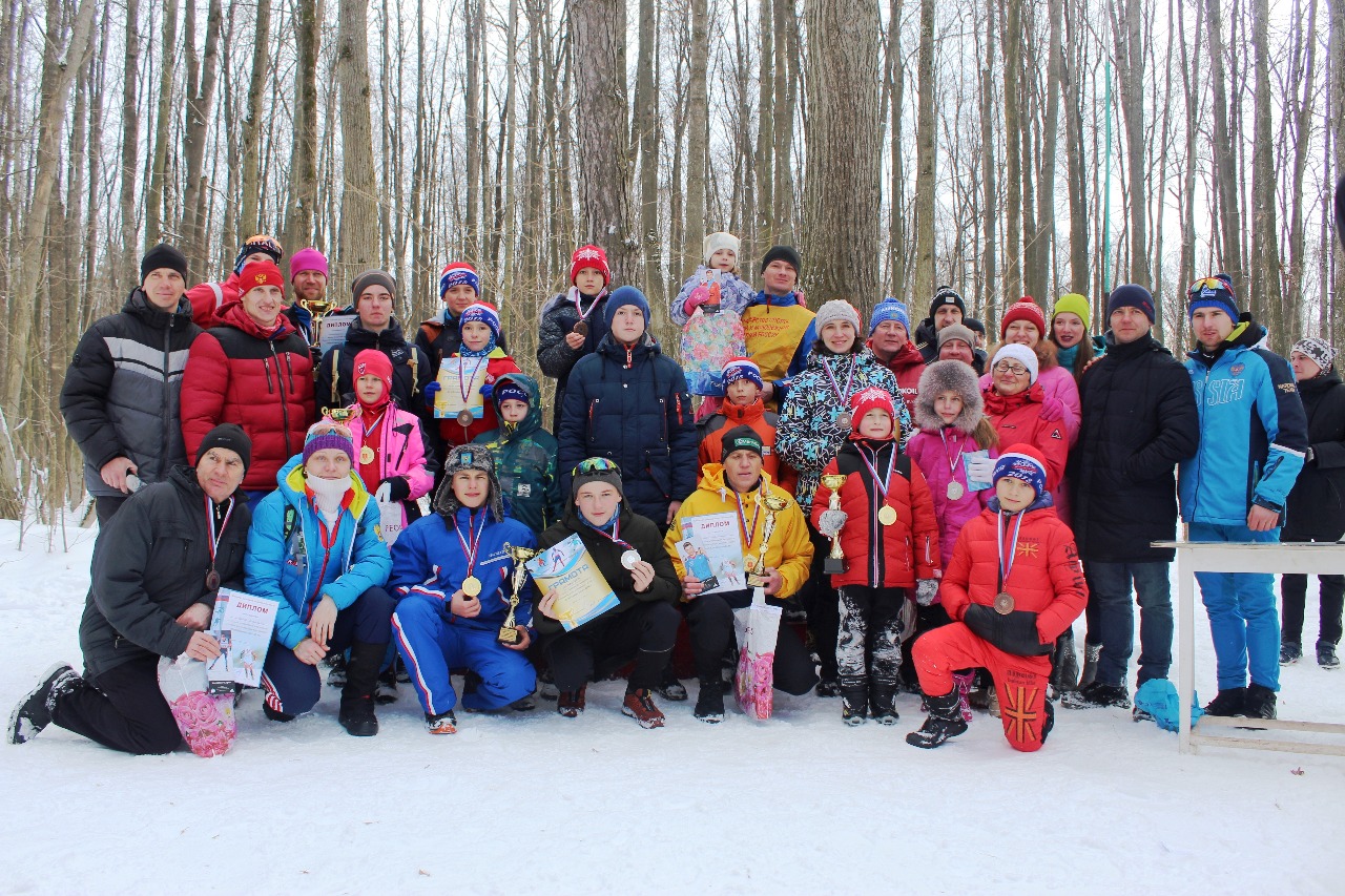 После финиша и награждения (дети и ветераны), усталые, но довольные.
