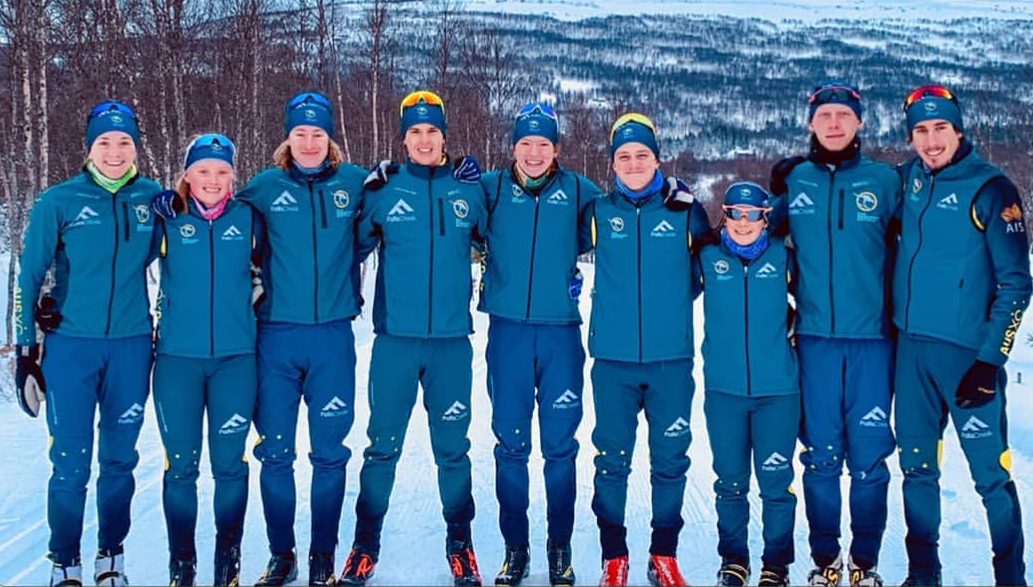 Команда Австралии; Николас Блэкуэлл – 4-й слева