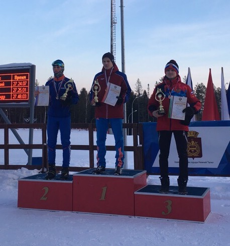 Э. Жирнов, В. Шаршавин, А. Миланин