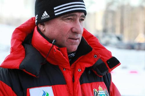 Тренер Леонид Гурьев