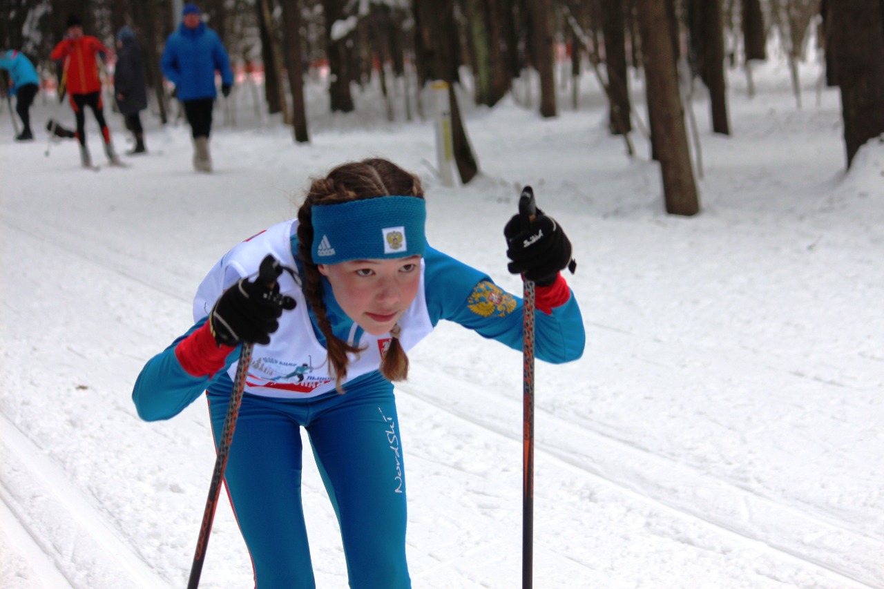 Еще не даблполлинг, но приходится толкаться...