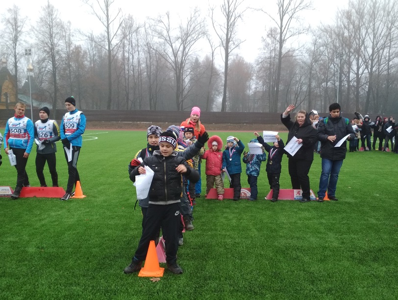 Дети и тренеры участвовали в акции охотно. Все, кого я спрашивала, пришли сюда по зову сердца
