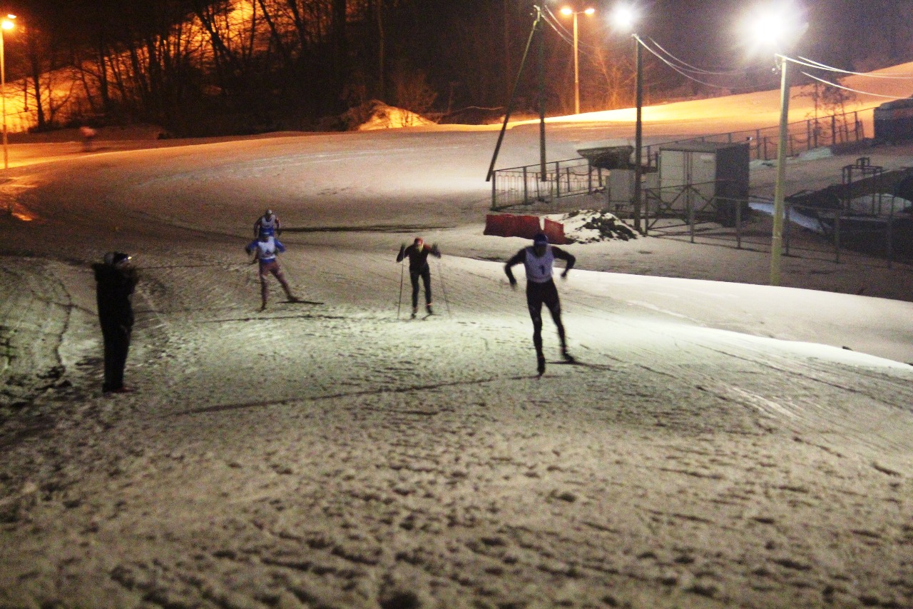 Заключительный подъем в мужском финале.