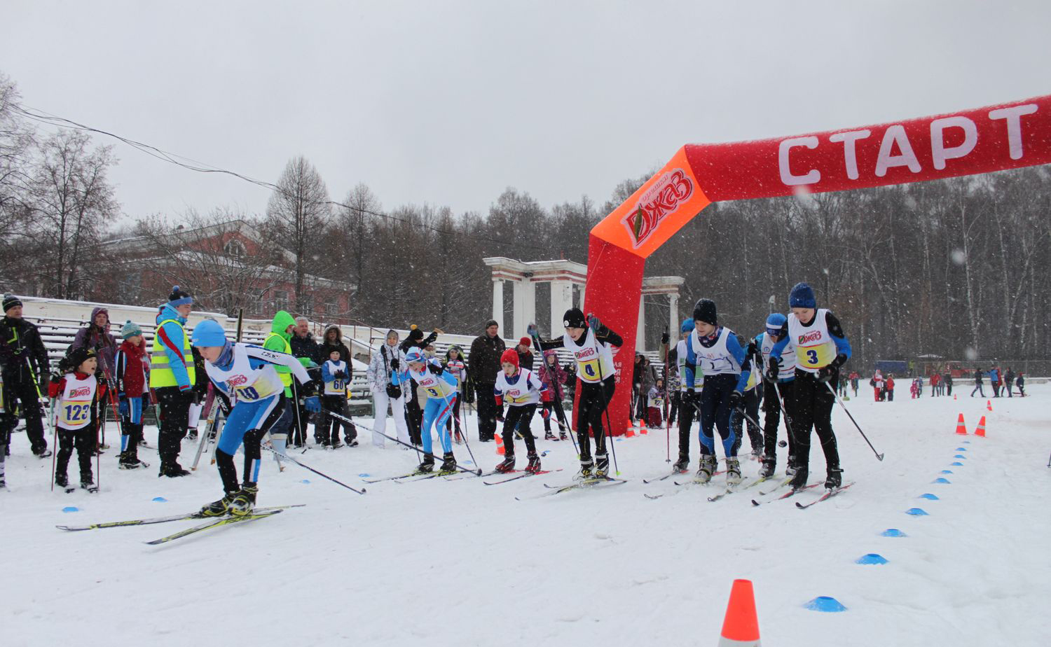 Arta sports. Стадион Авангард лыжные гонки. Горнолыжные гонки в городе Орле. Гонки на лыжах в городе Орле карта. Лыжные трассы в городе Чехов.