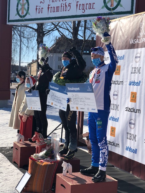 Ермил Вокуев на подиуме старейшей и самой престижной лыжной гонки мира - шведской Васалоппет