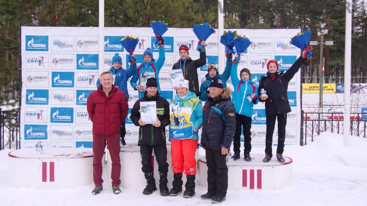 И радостное награждение победителя, призеров и дипломантов гонки.