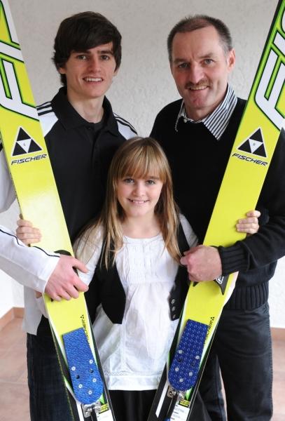 Селина Фрайтаг с отцом и братом Рихардом; 2012