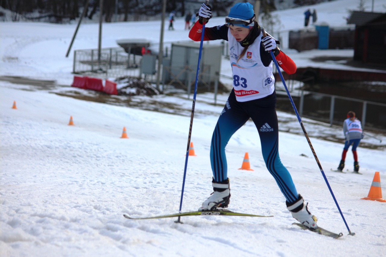 На дистанции истинская лыжница Екатерина Шебекина.