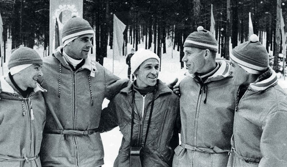 Сборная СССР середины 60-х. Слева направо: Веденин, Акентьев, Колчин (тренер), Ворончихин и Наседкин.