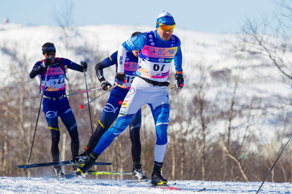 Лидер коллектива ABST Алексей Барышников из Троицка занял в марафоне высокое 13 место. По его словам, побороться за победу помешало не самое лучшее скольжение лыж