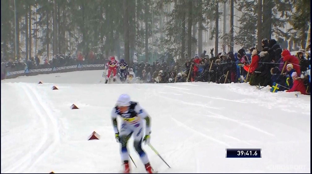 Калла очень резво начала свой этап, но потом приехала на финиш лишь в трёх секундах от финки и россиянки. 