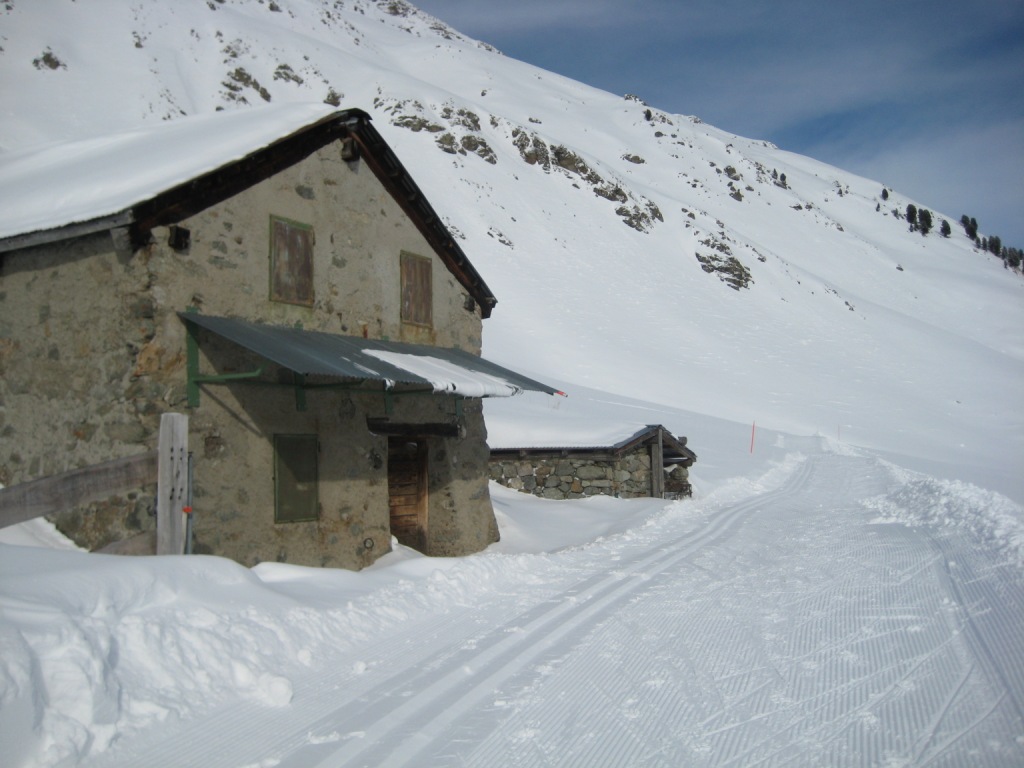 Дальняя точка. Каменная хижина неподалёку от остановки Val dal Fain.