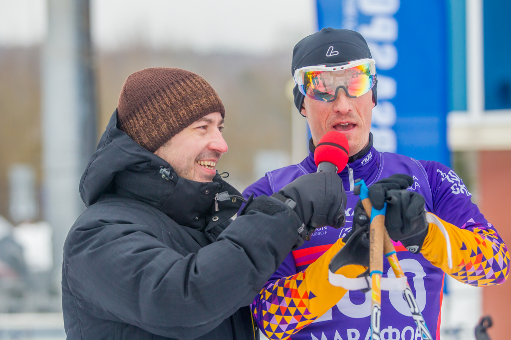 Андрей Арих делится впечатлениями от гонки с ведущим Михаилом Трохиным