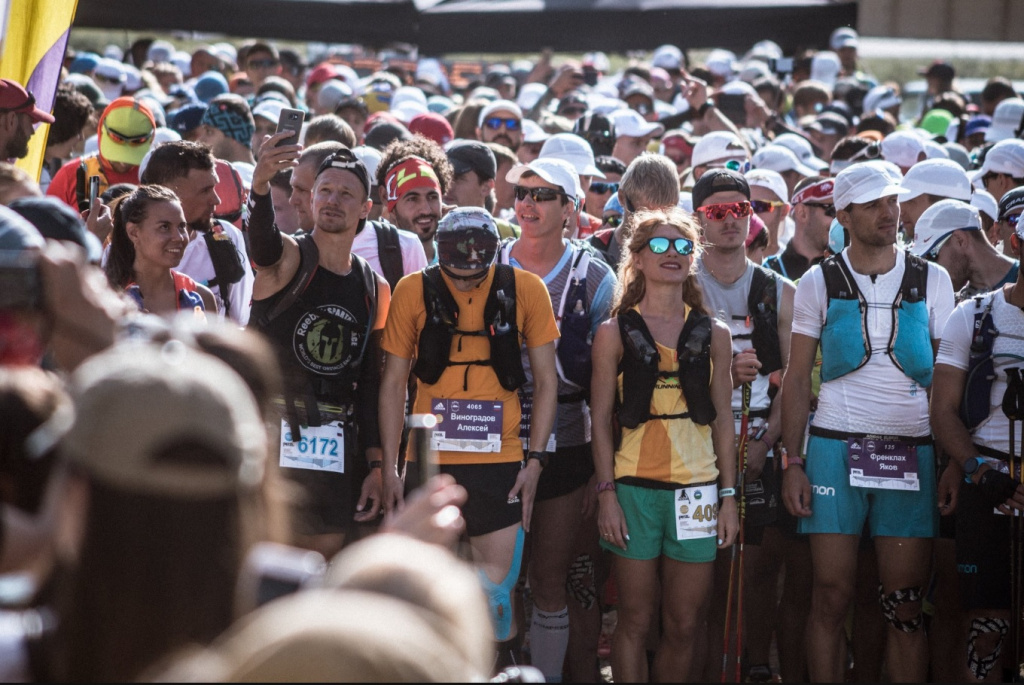 Павел Потапов На старте Elbrus World Race 2018 года.