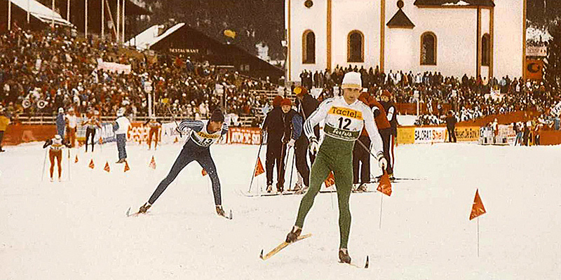 Фото 3. Не все участники чемпионата мира 1985 года уверенно владели полуконьковым ходом. Примерно половина лыжников предпочитала традиционную классику. 