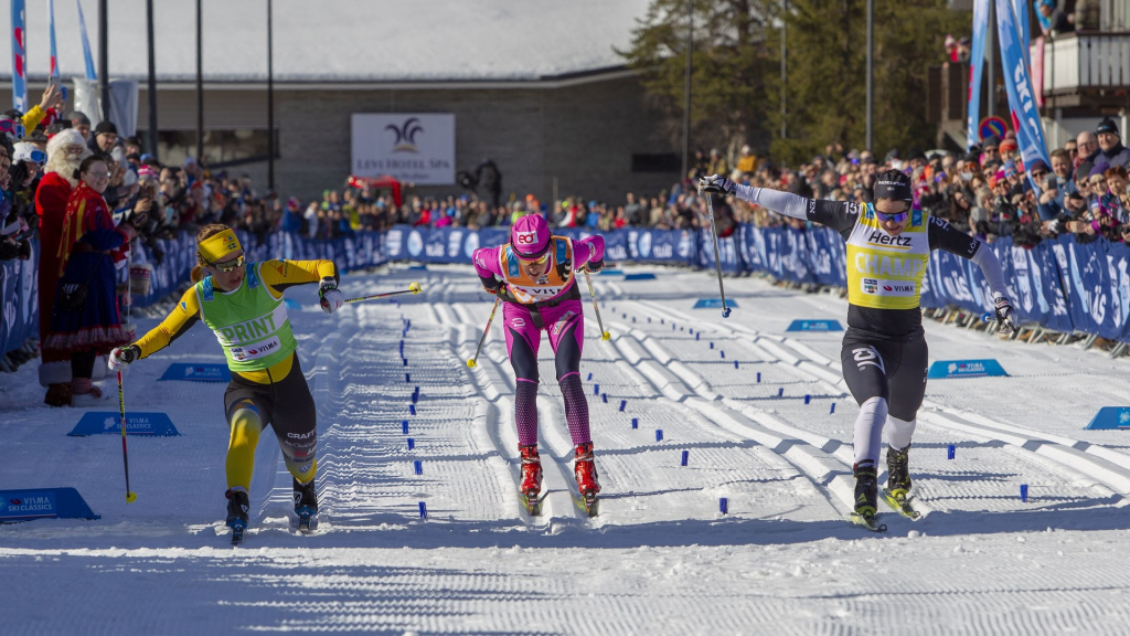 Fischer Борьба за серебро между Линой Коршгрен, Катержиной Смутной (команда Лукаша Бауэра) и Бриттой Норгрен