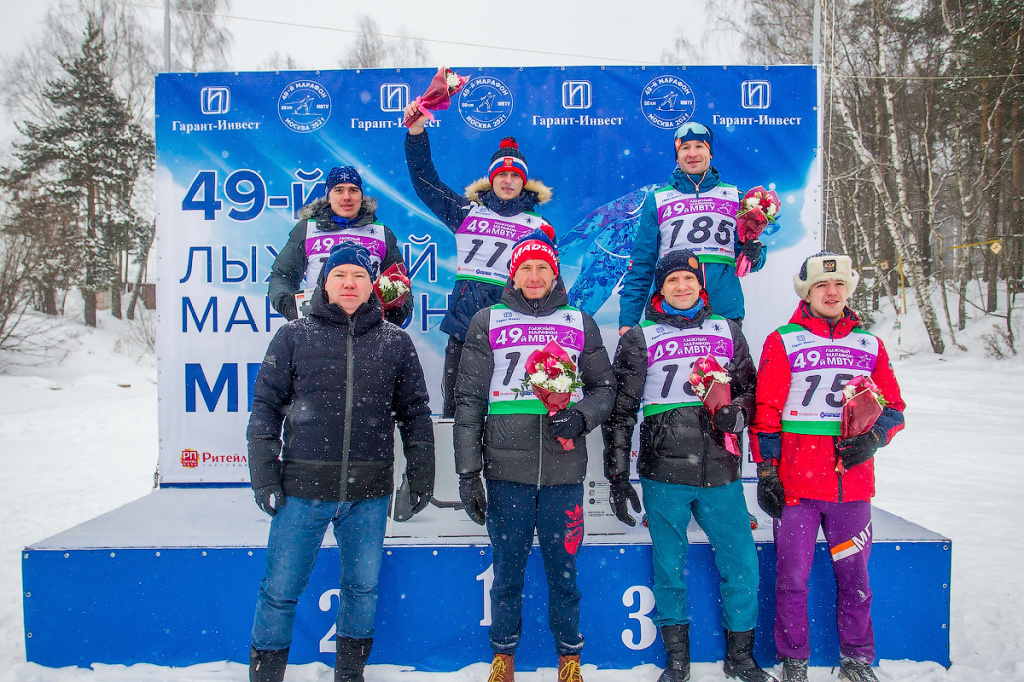 Победитель и призеры 49-го Лыжного марафона МВТУ среди мужчин