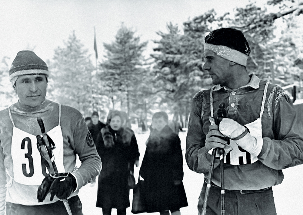 Чемпионат Вооруженных сил, Ленинград. После финиша Геннадий Ваганов (слева) и Анатолий Акентьев.