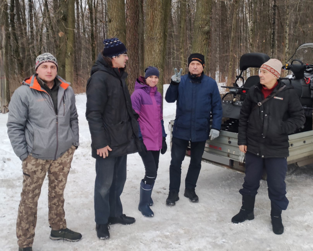 ГАБО на выезде: помощь в подготовке Красногорской трассы 18.01.2022. Слева направо: Александр Репетуха, Сергей Алтунджи, Мария Поселова, Геннадий Фищенко, Сергей Кондратков.