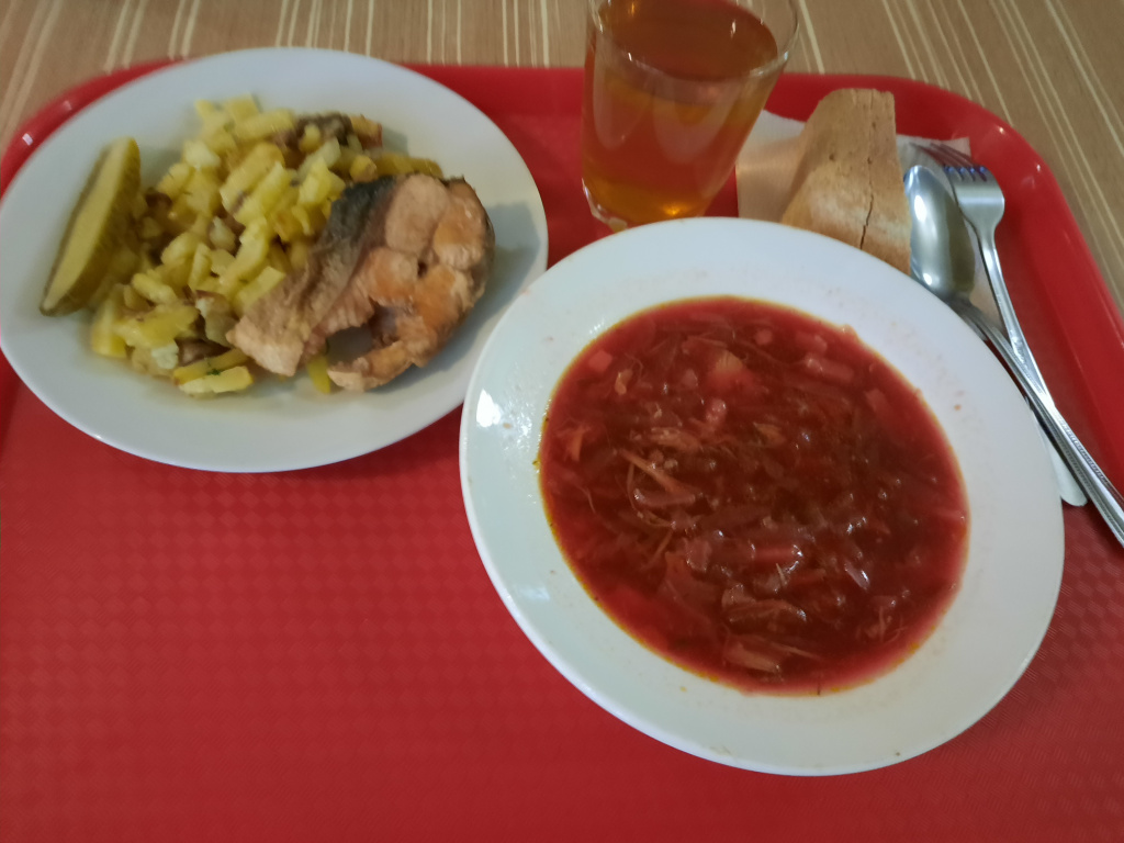 Елена Копылова Обед с красной рыбой обошёлся мне в 167 рублей