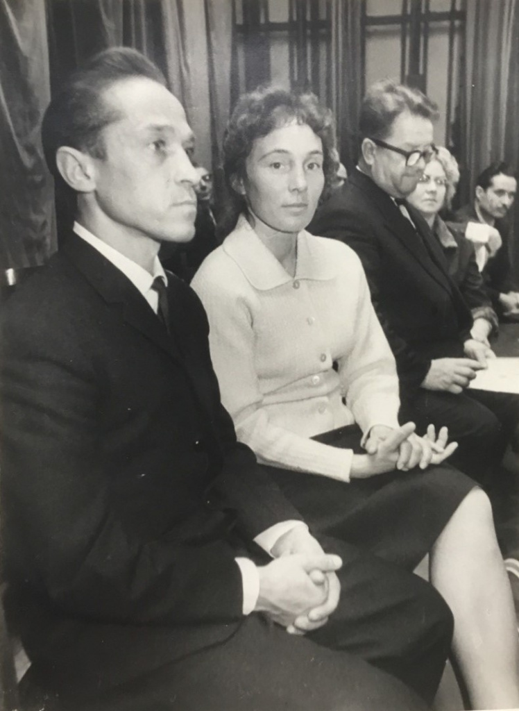 Павел и Алевтина Колчины на встрече с журналистами. 1958. Фото из архива Колчиных.