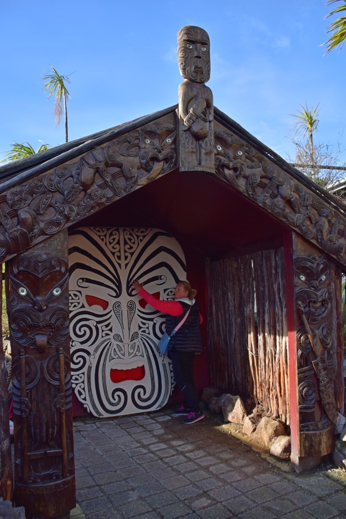 Роторуа, маорийские идолы