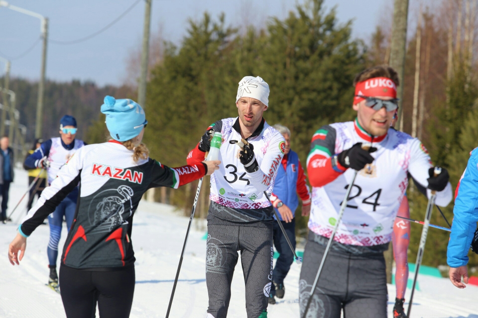 Ильназ Закиров (№34) и Сергей Лытнев (№24)