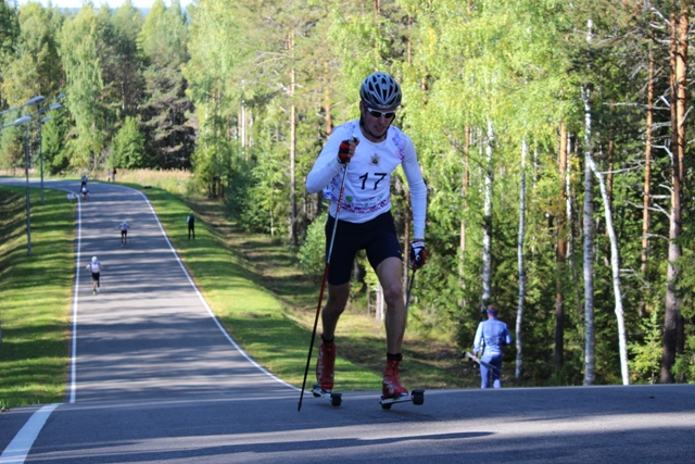 кросс гонки. лыжные гонки вид спорта. спринт классический стиль кемерово. спринт малиновка 2024. спринт малиновка 2024.