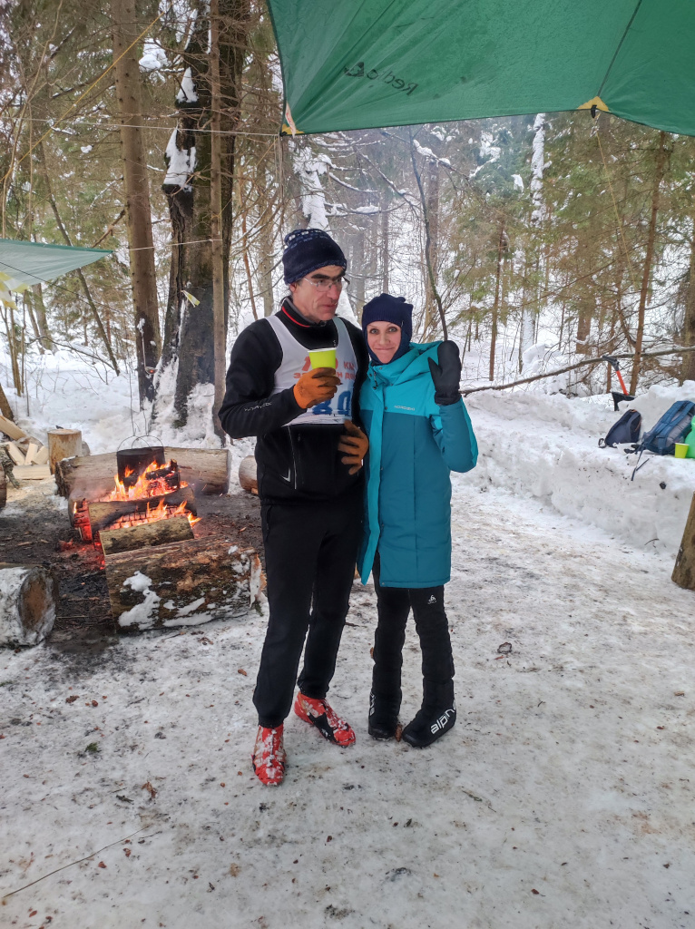 Сергей Алтунджи и Маша Посёлова – это они накануне старта нарезали нам 18 км лыжни. Спасибо! 