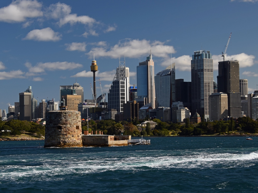 Сидней, на заднем плане Sydney Tower Eye