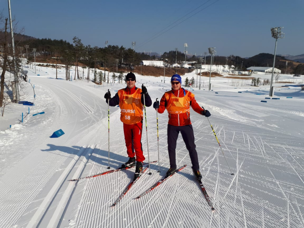 Олимпийские игры в Пьончанге в 2018 году. С коллегами из России Алексей Карцев работал в службе обслуживания лыжных трасс. 