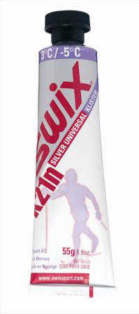 Из архива редакции Универсальный жидкий клистер от компании «Swix» для катания на лыжах при любой весенней погоде. Производитель ориентирует его на все диапазоны температур – от +3 до – 5 градусов. То есть этот универсальный клистер заменяет собой и красную жидкую мазь, которая работает в плюсовом диапазоне, и фиолетовую, которая работает на жёстком леденистом фирне при минусовых температурах. Хорошая штука для катания на лыжах в солнечные весенние дни. Попутно совет: если такая мазь не держит, лыжи отдают, при толчке катятся назад, можно попробовать положить сверху ещё небольшой слой или увеличить длину колодки вверх – это гарантированно поможет. Если лыжи тупят, их «цепляет», нужно чуть потерпеть, покататься. Как правило, излишки жидкой лыжной мази на весеннем леденистом снеге вскоре сходят, и катание на лыжах становится более комфортным.