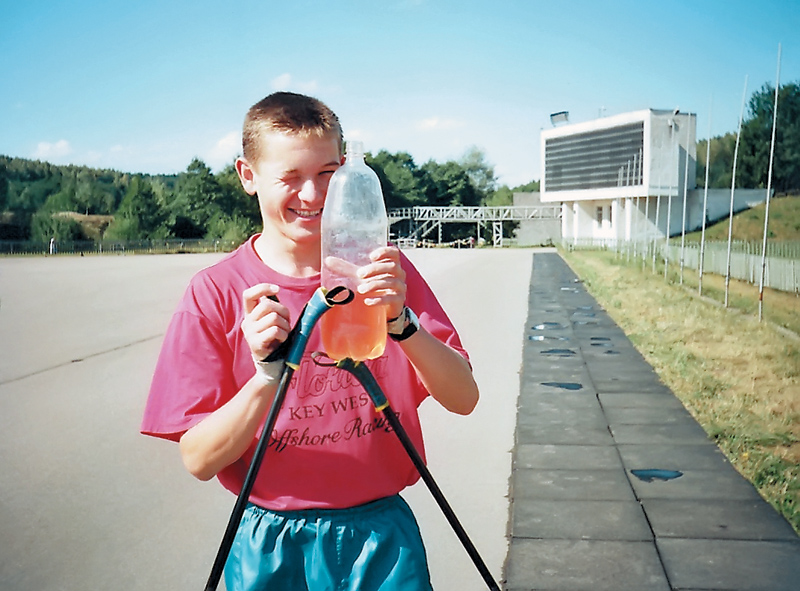 Раубичи, 1997 год. На фотографии — первый чемпион Москвы в группе Юрия Каминского — впоследствии мастер спорта Артём Жуков 1978 года рождения.
 фото: из семейного архива.