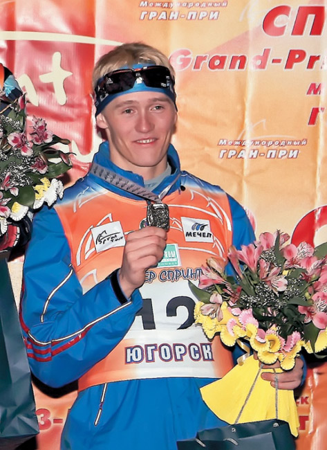 Югорск, 2008 год. Никита Крюков на пьедестале почёта с серебряной медалью.
 фото: Надежда Рязанская.